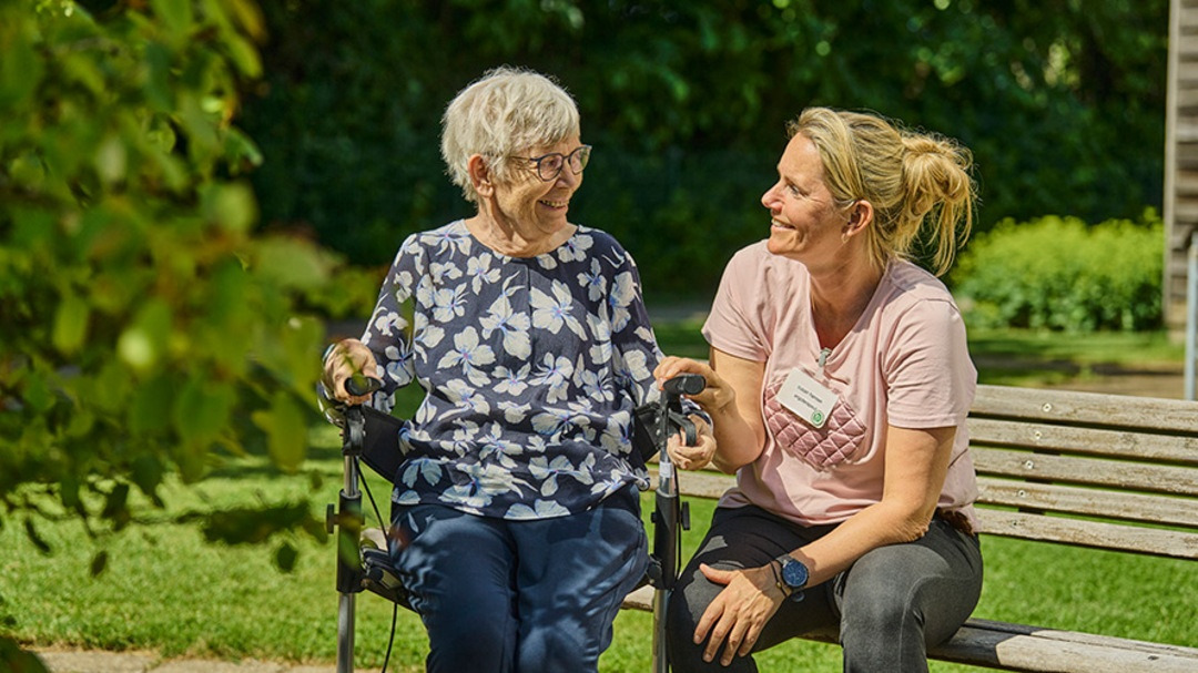 Frivilligt arbejde på plejecentre i Holstebro: Nye bestyrelsesmedlemmer søges efter succesfuld periode
