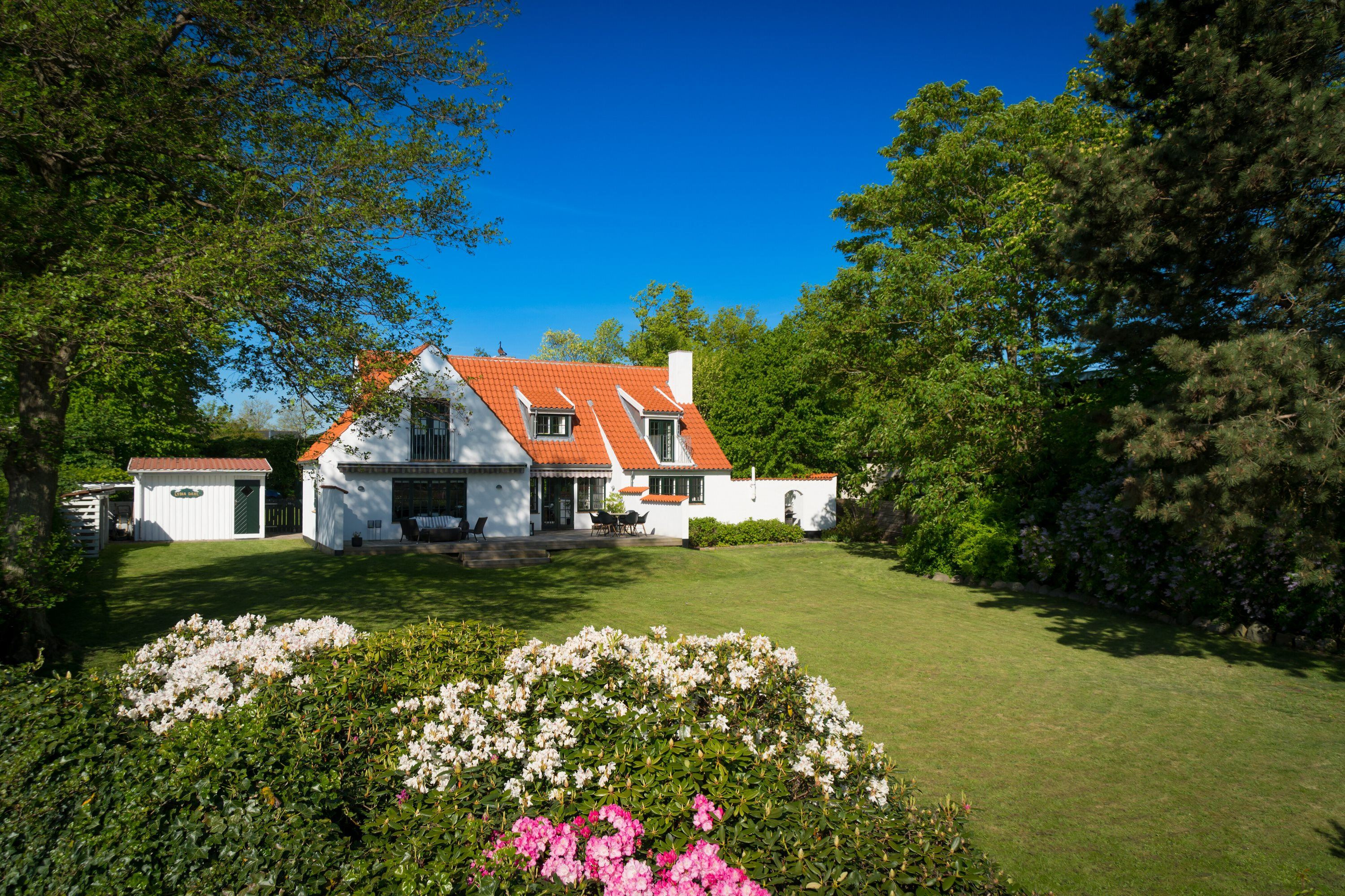 Strandvejen 350 til salg for 9,5  mio. kroner - Se 5 andre boliger til salg i Kokkedal