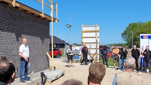 Rejsegilde på Koboltvej: Nye almene rækkehuse tager form i Over Hornbæk