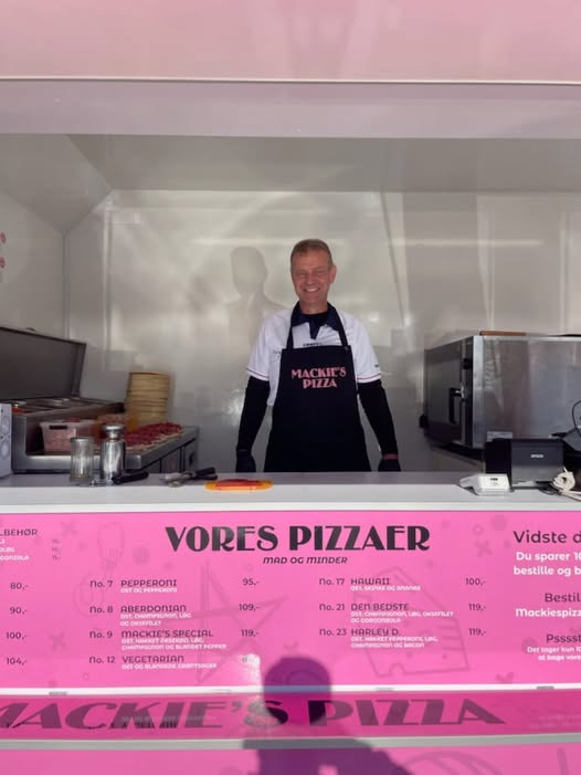 Vind 2 pizzaer: Mackie's Pizza Truck besøger SPAR Skejby
