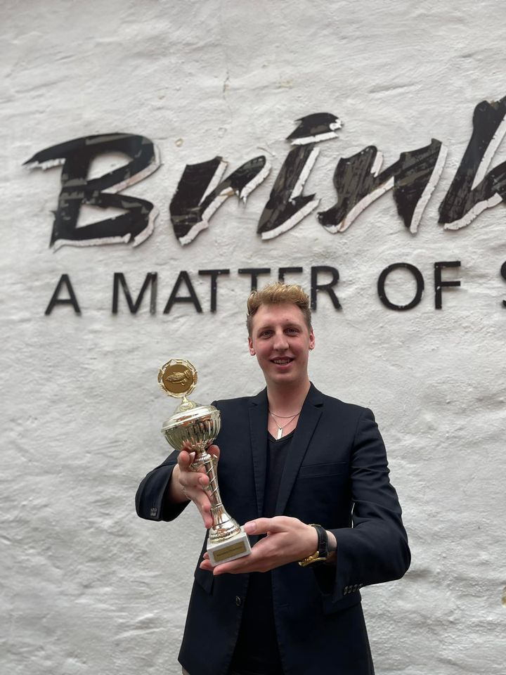 Mikkel Brodersen kåret til månedens medarbejder hos Brink's - A Matter Of Style