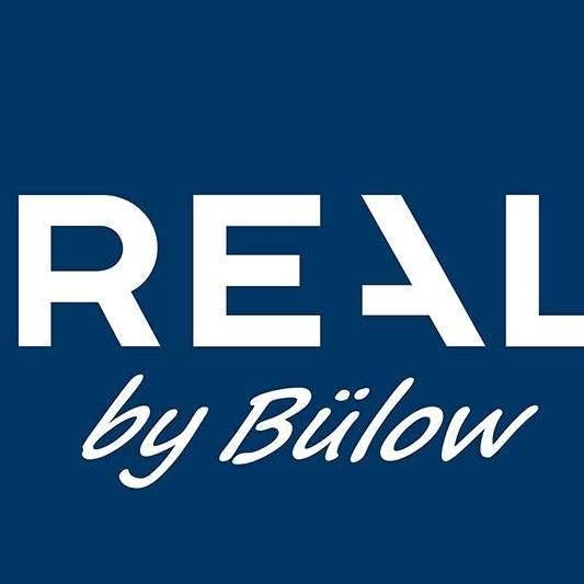 RealMæglerne Næstved by Bülow ApS præsenterer smuk og moderniseret villa i naturskønne omgivelser