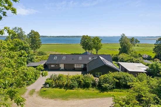 Top 6 over dyreste boliger til salg i Højslev. Priser op til 4.945.000 kr