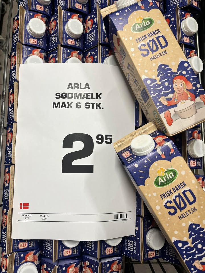 Rema 1000 Nykøbing Mors lokker med søndagstilbud på sødmælk til 2,95 kr.