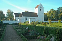 Oplev Tirilils musikalske rejse i Vejlby Kirke
