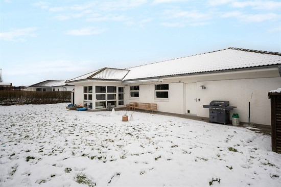 Araliavej 8 og 2 andre boliger er kommet til salg denne uge i Harlev - se boligerne her.