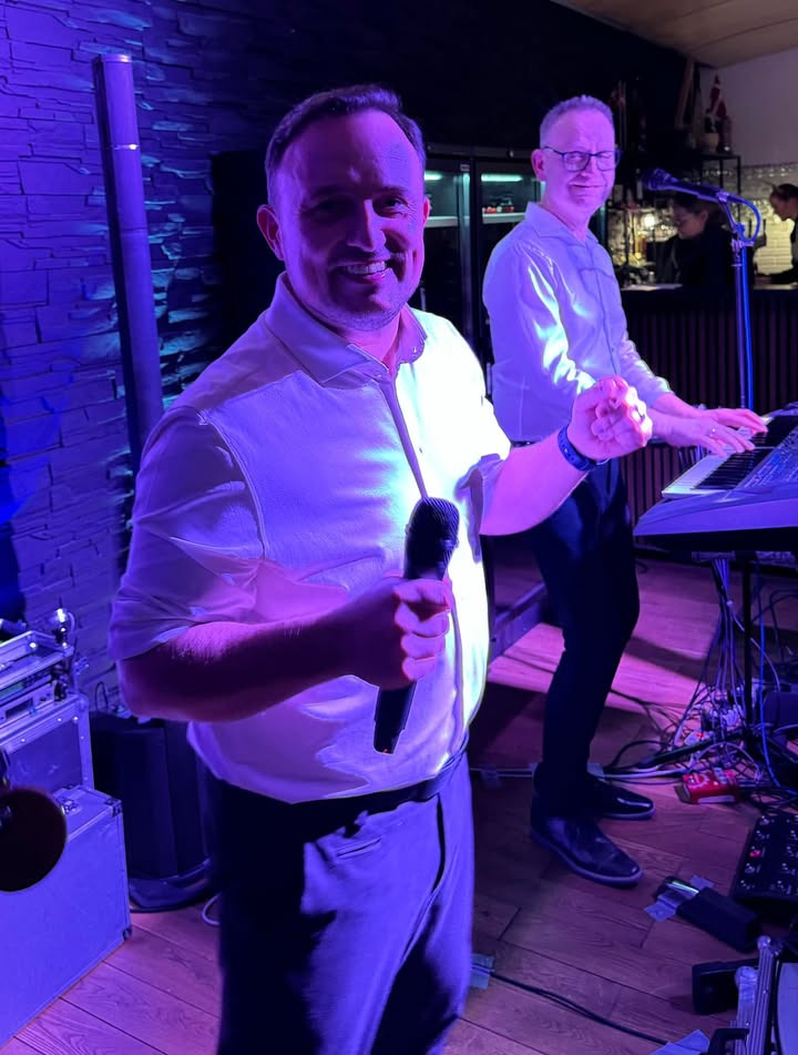 Julestemning og travlhed på Dolphin Hotel Herning: En weekend med musik, fodbold og traditioner