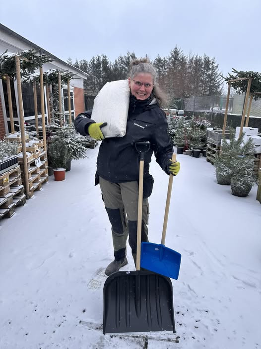 Midtjysk Gartnerhal tilbyder alt til snerydningen i vintervejret