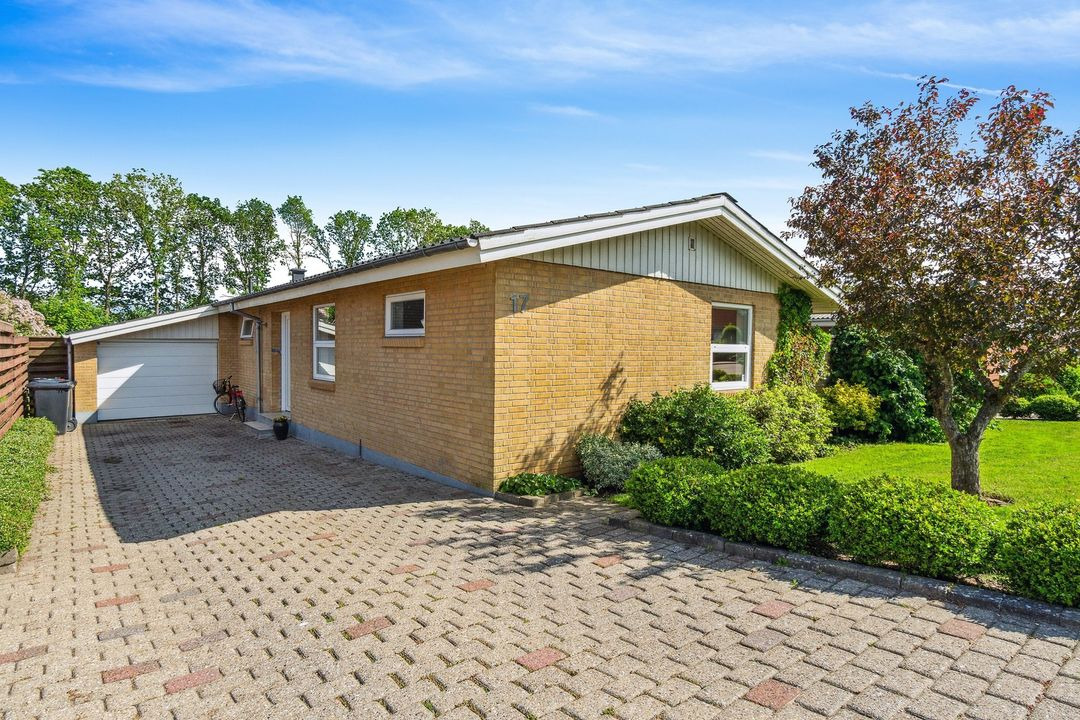 Rummelig familievilla i Aalborg SV til salg hos Ejendomsmæglerne Hansen & Thoft