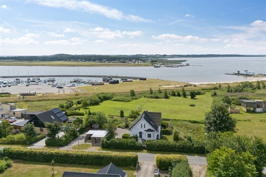 Luksusbolig netop kommet til salg i Havndal: Se hvad du skal smide for Havndals dyreste adresser her