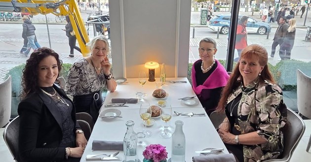 Smykkedesigner Helga Winther og teamet på inspirerende tur til København