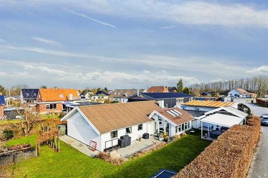 Til salg hos Ejendomsmægler Mike Andersen: Vesterled 6, Taulov, 7000 Fredericia