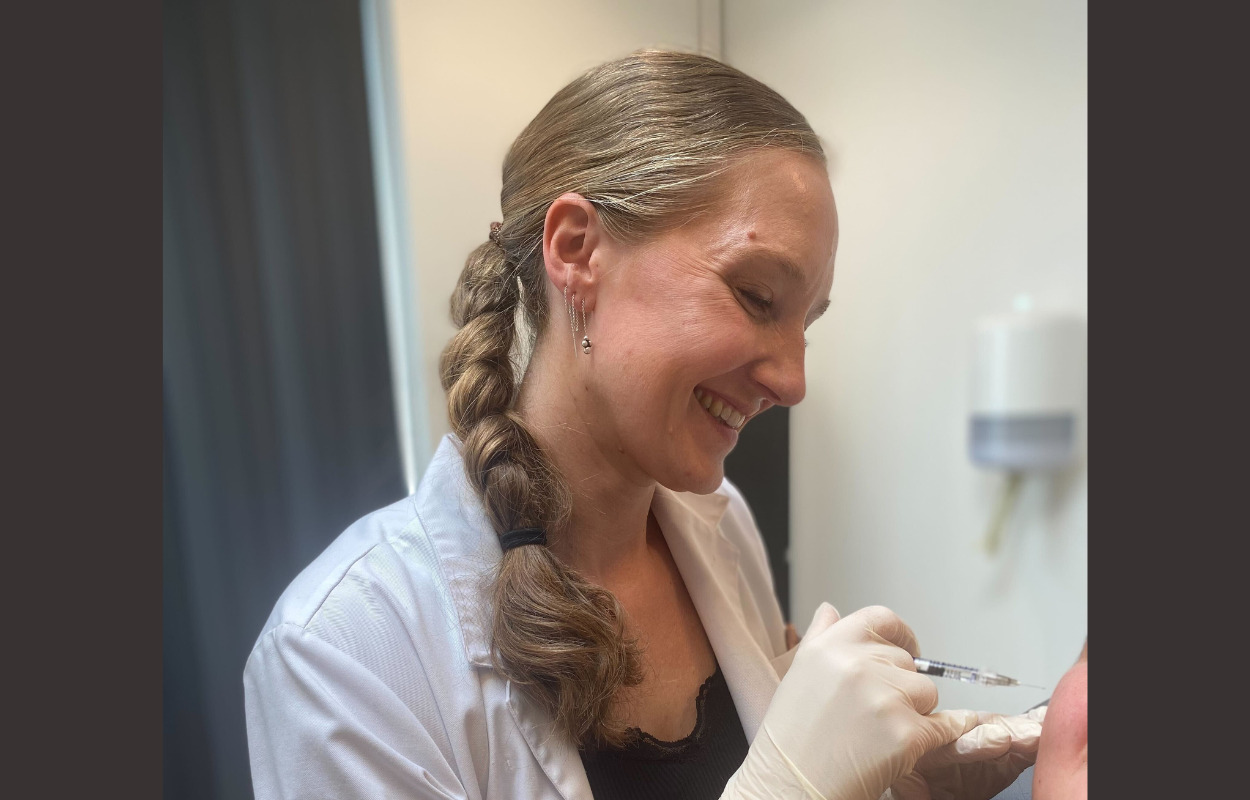 Mød Cecilie, der er kosmetisk sygeplejerske ved Cosmo Laser i Vejle