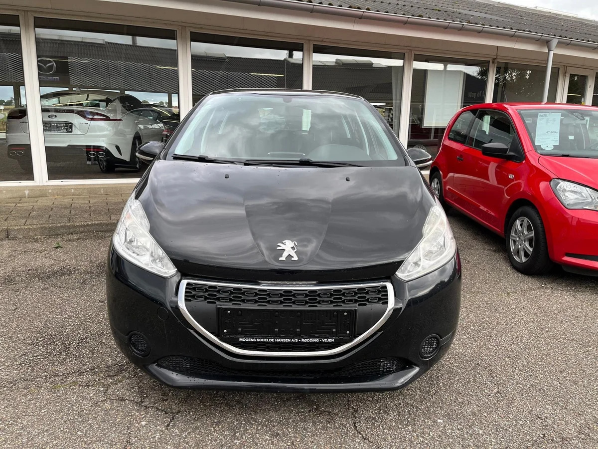 Biler netop sat til salg i Rødding