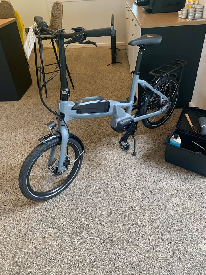 Birks Bike Shop ApS tilbyder stor rabat på letvægts foldecykel med Shimano centermotor