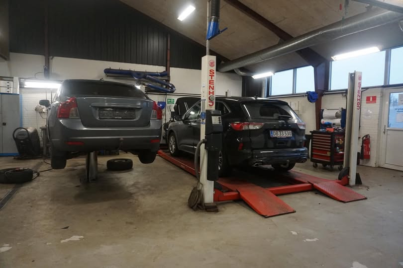 Oscar Biludlejning Hobro: Klar til at servicere din bil i det nye år på værkstedet i Hobro
