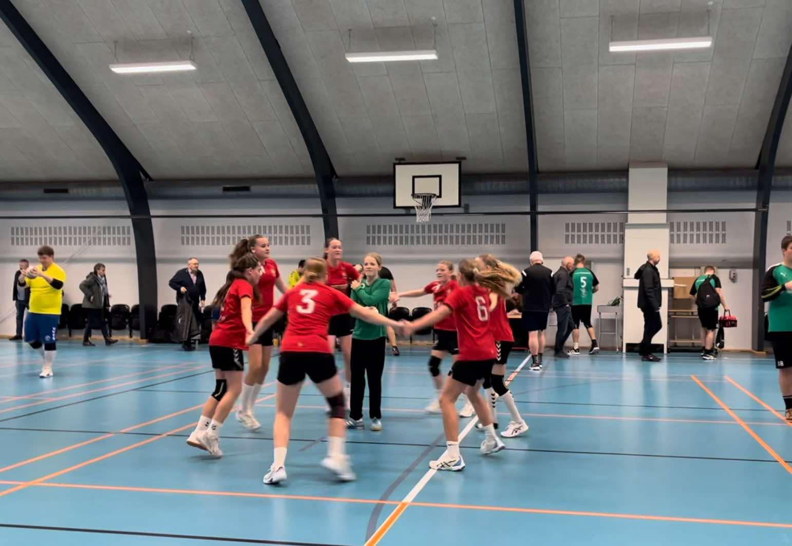 Brønderslev IF's U-13 piger triumferer med stærkt forsvar og flot kontraspil