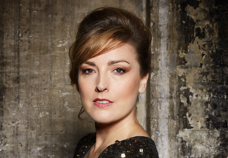 Sinnes Jul: En strålende julekoncert med Sinne Eeg