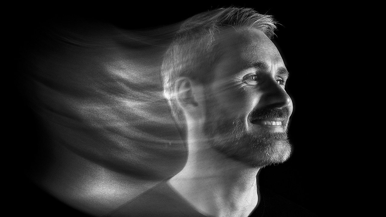 Thomas Holm i duoformat: En intim koncertoplevelse i Aarup