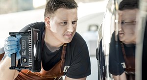 Autoopretning Vendsyssel tilbyder som de første i Danmark ny rustbeskyttelse til elbiler: “Vi forsøger altid at være et skridt foran"