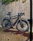 Bings BikeStore ApS: Gravelsæsonen er startet – oplev den løbsklare Orca m21e Team med topudstyr