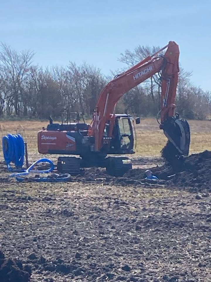 Skjoldager Dræn- & Entreprenørforrentning ApS: Forårstravlhed med barsel, dræning og havearbejde i fuld gang