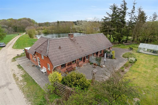 Fasanvej 1 er til salg for kun 545.000 kr.: Se de billigste boliger til salg i Højslev her