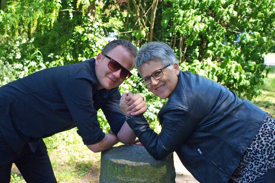 Søn for Mor underholder til årets sidste live arrangement i Bodils Have den 23.aug. 