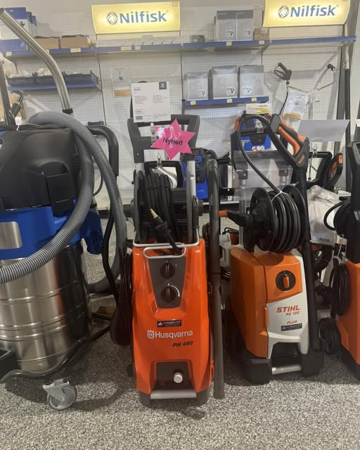 SB Lindgaard A/S har fået en Husqvarna højtryksrenser i butikken