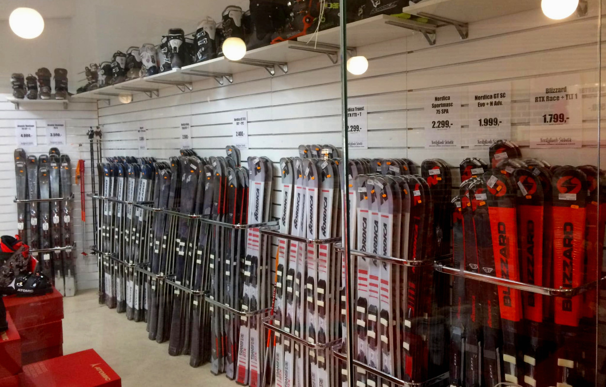 Limasport i Hjallerup er hele Nordjyllands førende skibutik