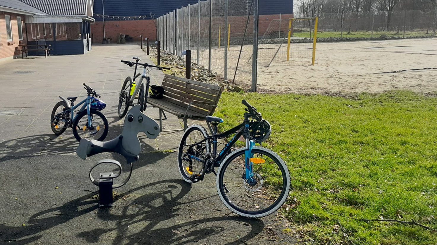 Få dit køretøj i topform hos HV Care: Specialister i reparation af kabinescootere, elscootere og cykler