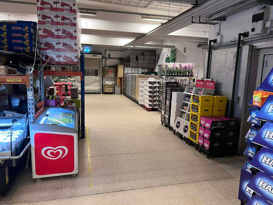 Meny Gl. Skagensvej inviterer til afhentning af weekendens onlinebestillinger i dagængert i dag