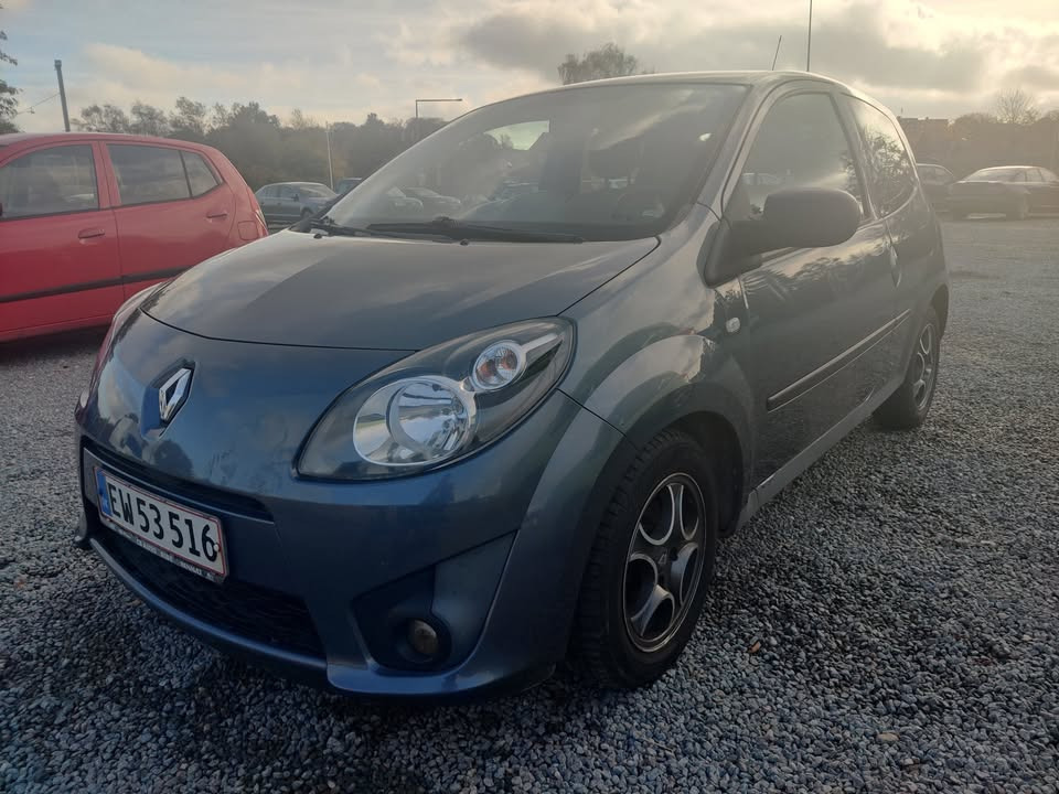 TT CARS ApS udlejer lille personbil for 3.000 kr. om måneden med fri km