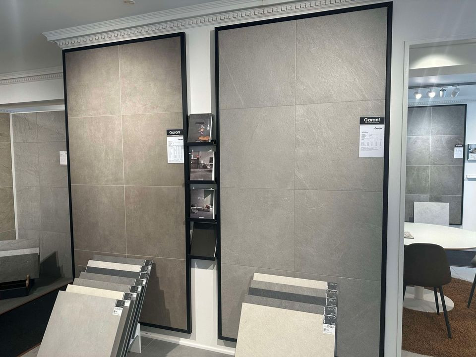 Garant Brønderslev tilbyder prøvefliser i forskellig størrelse og farve