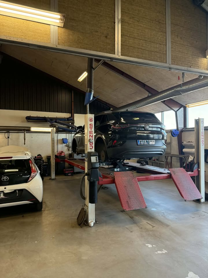 Oscar Biludlejning fremhæver kundetilfredshed hos CMH Biler Hobro