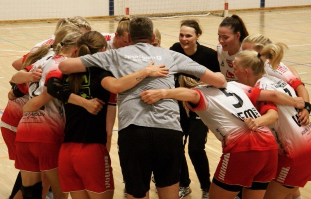 NSK Håndbold buldrer videre mod toppen