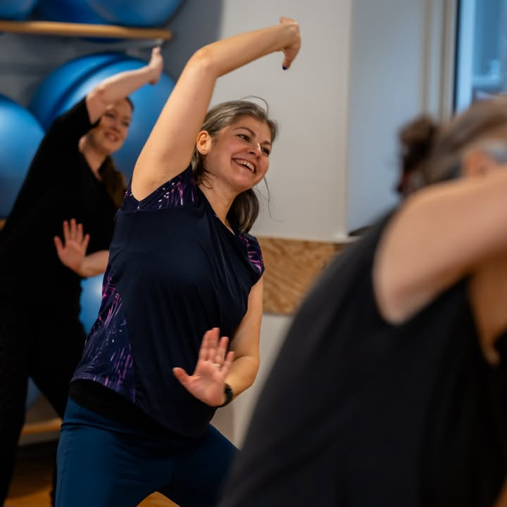 Fokus Folkeoplysning inviterer til qigong: Find ro og styrke gennem 18 harmonier