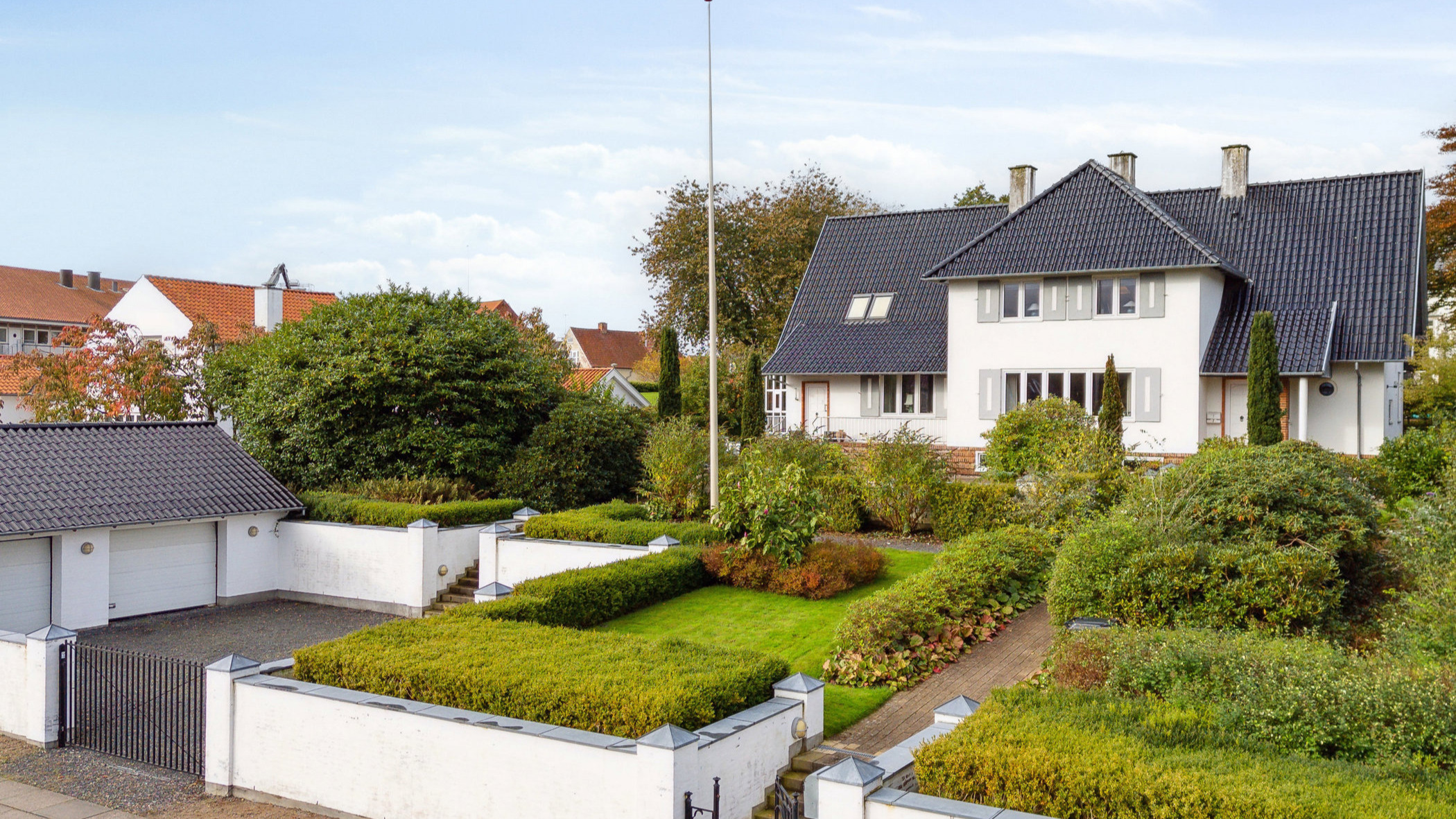 Kielgastvej 7 i Skive har fået ny pris – centralt liebhaveri med fjordudsigt og 435 etagemeter