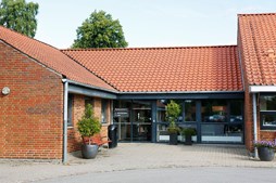 Oplev Aktivitetshuset i Odder: En dag med samvær og oplevelser