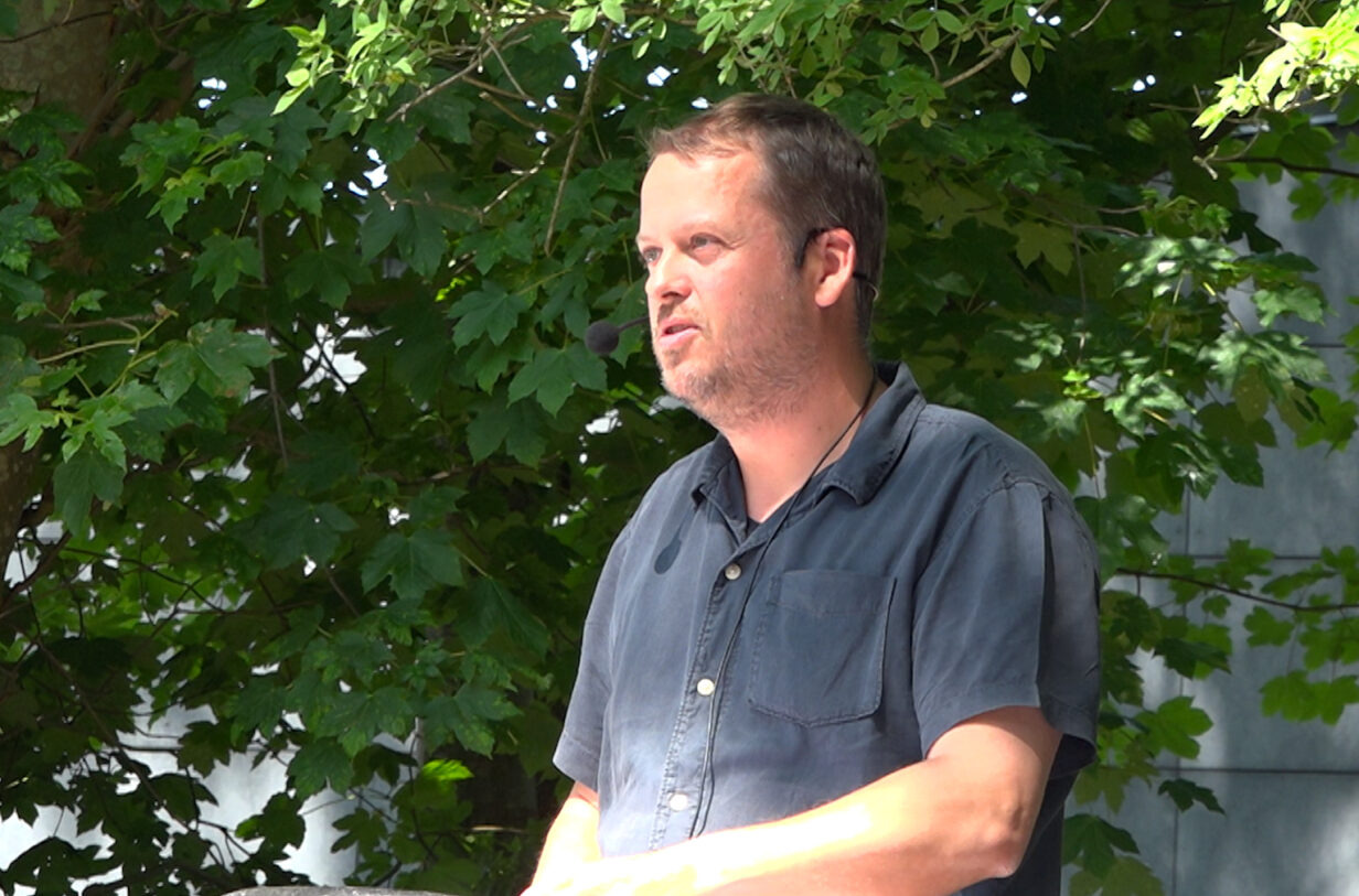 Nysgerrighedens berigende rejse med Simon Axø