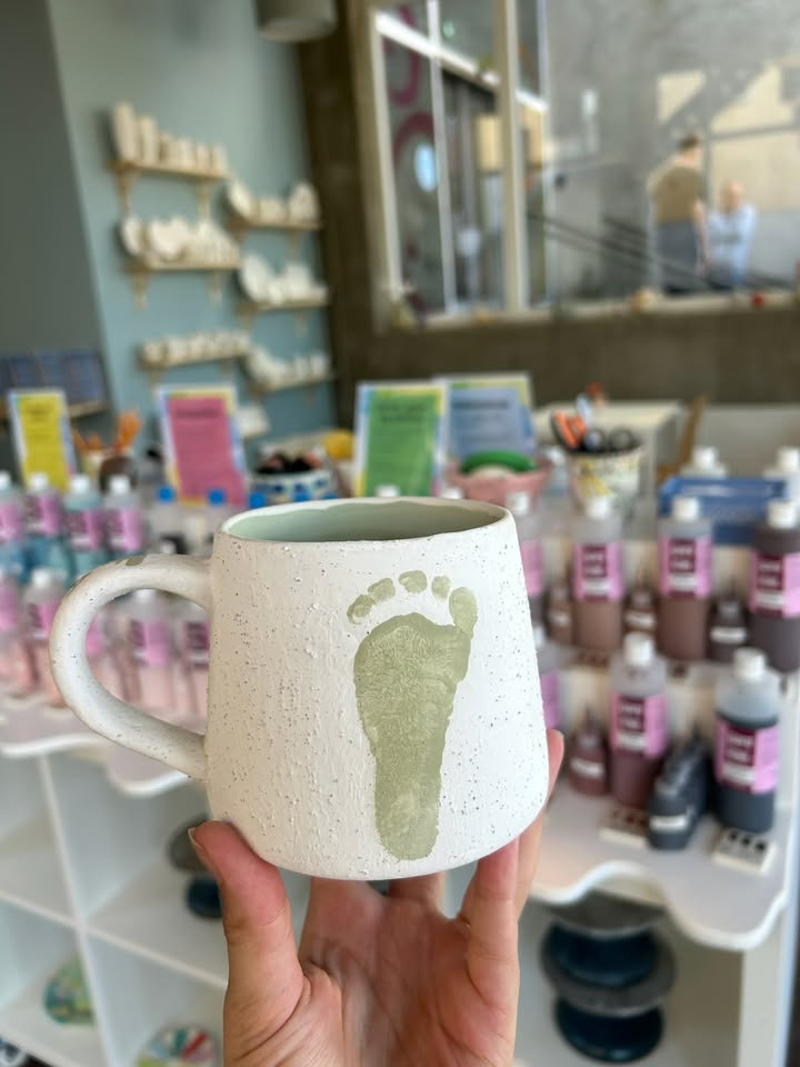 Barselscafé i Randers tilbyder kreativ hygge for nybagte forældre