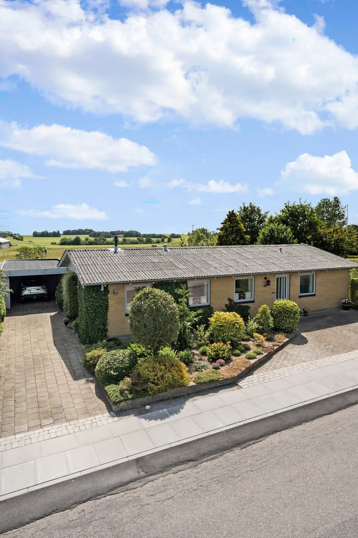 EDC Skive I/S: Ny pris på bolig i Skive med masser af potentiale til kun 695.000 kr.