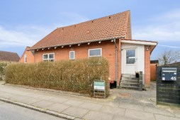 Til salg hos LOKALBOLIG SILKEBORG: Murermestervilla centralt i Silkeborg